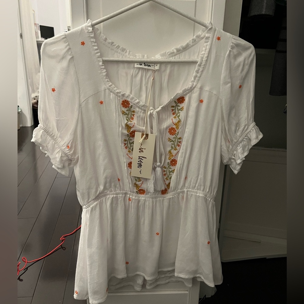 NWT In Loom top size S